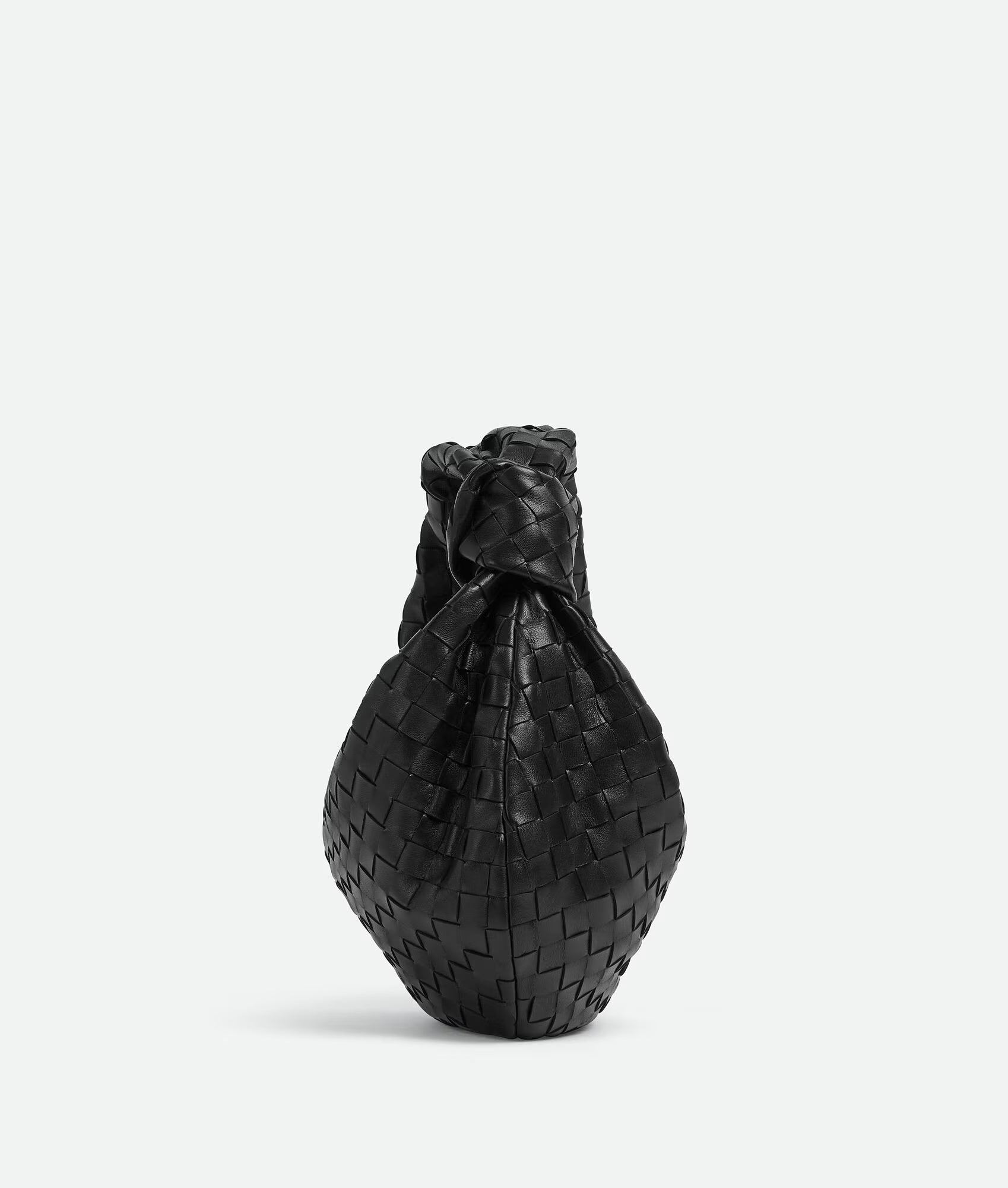 Noavera™ | Chelsea